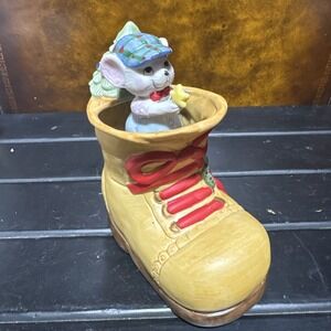 Mouse Christmas Music Box Mice In Shoe Jasco Porcelain EXCELLENT CONDITION Works